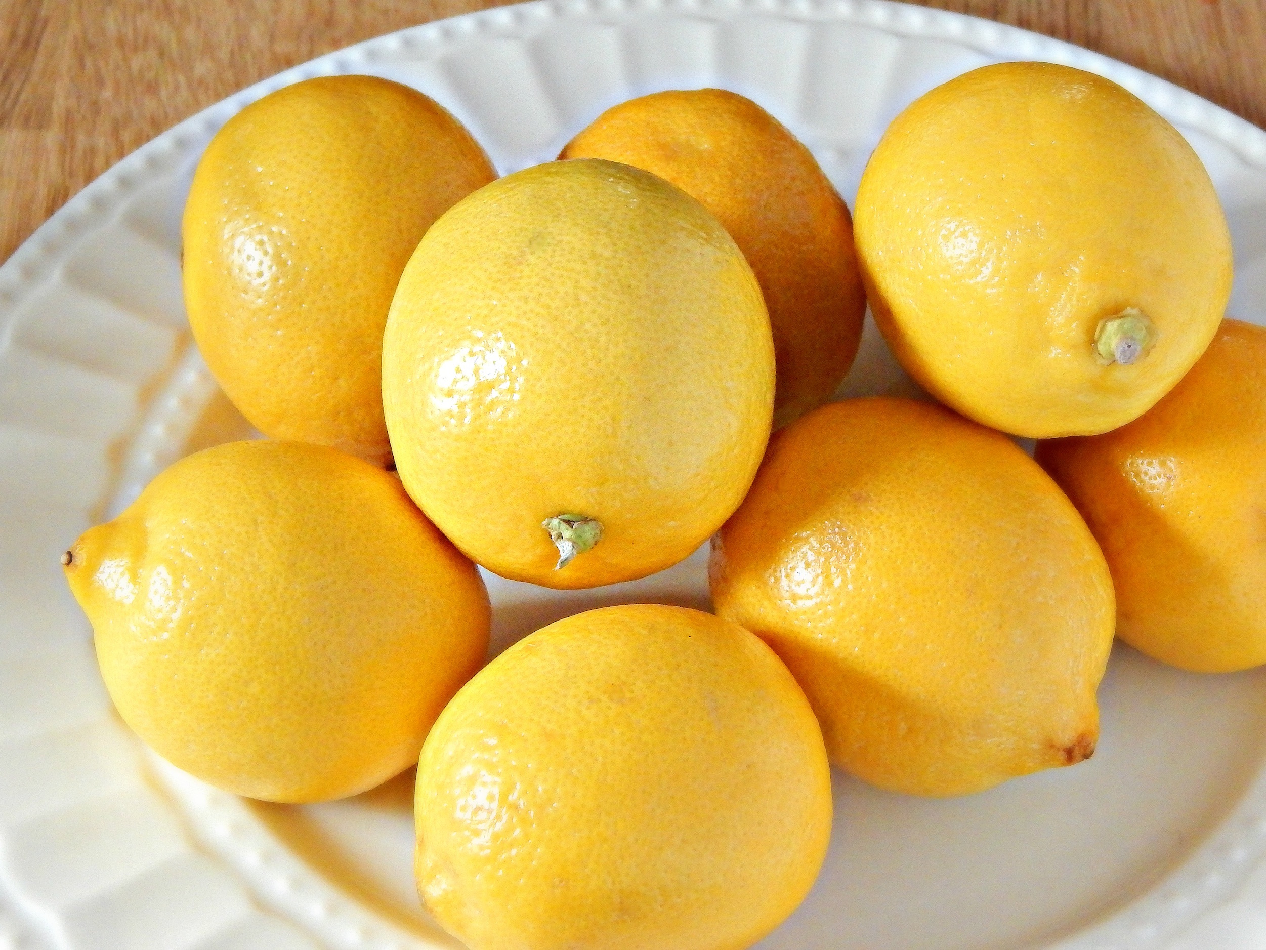 Plate of yellow lemons from SugarBananas.com copy