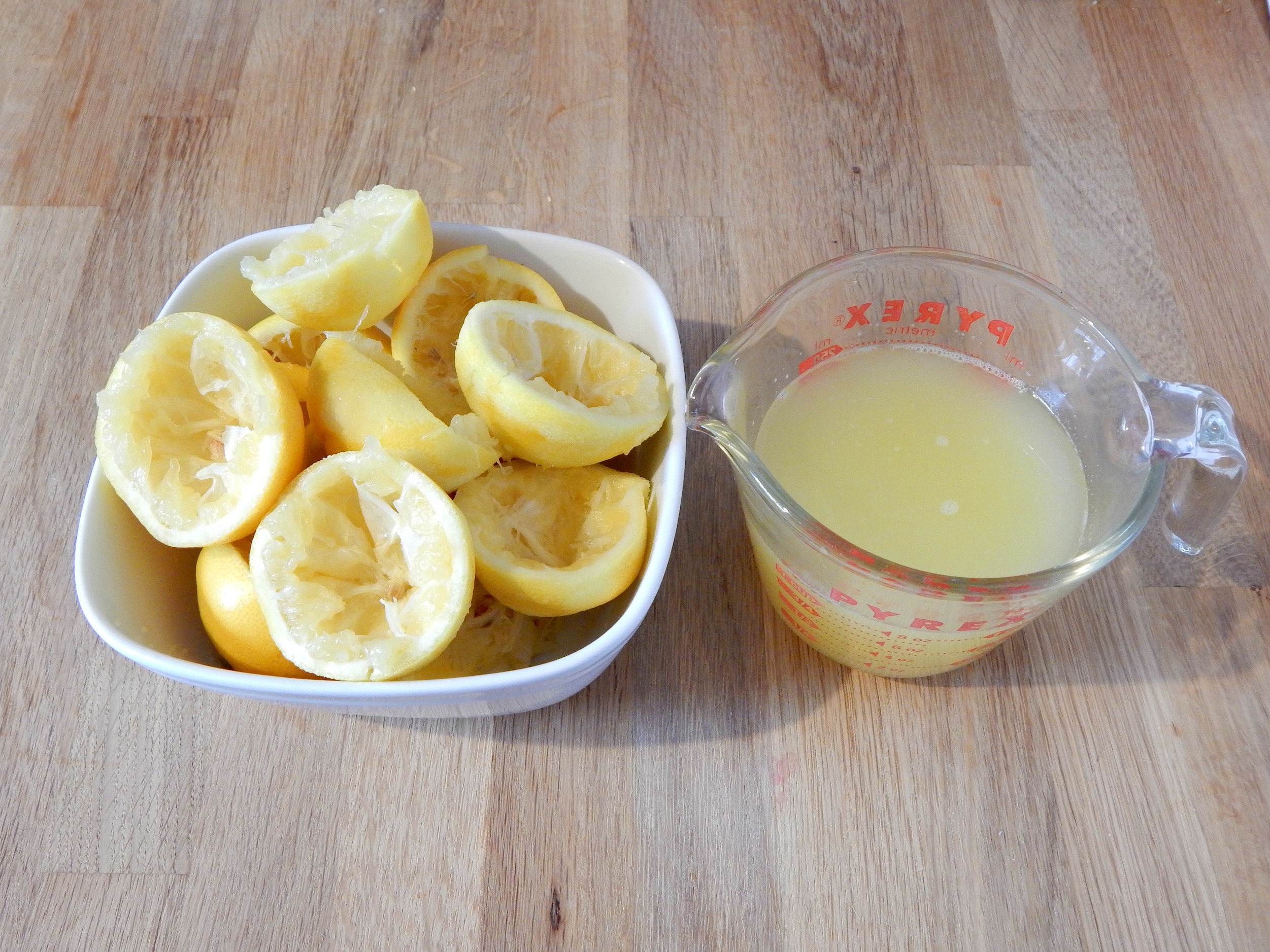 squeezed lemons for lemon meringue pie on SugarBananas.com copy